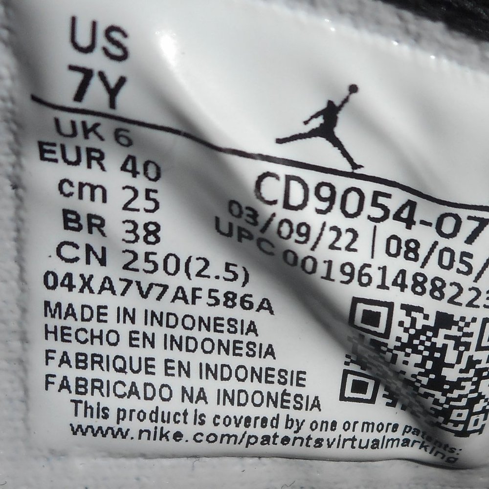 Unisex NIKE AIR JORDAN Black & White w/Strap & Lace ups! US Women 8, Men 7 - Picture 6 of 6